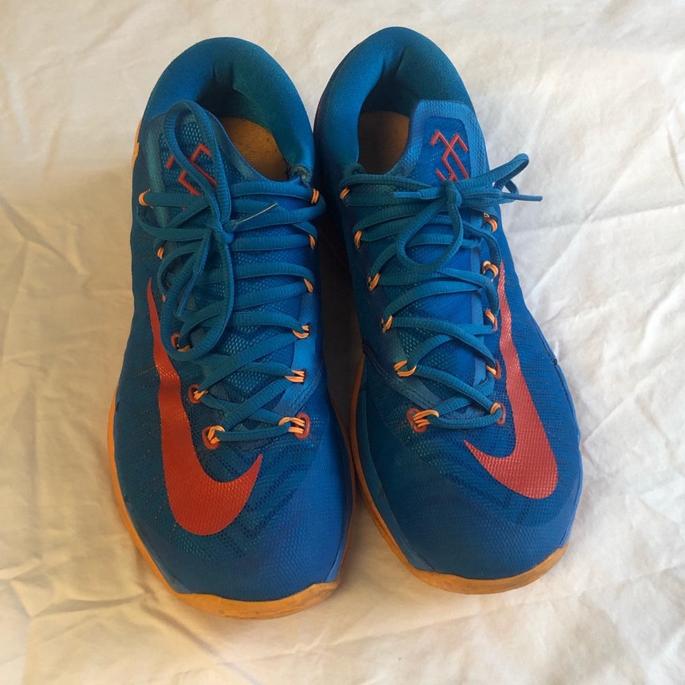 KD Nike men’s shoes size 10